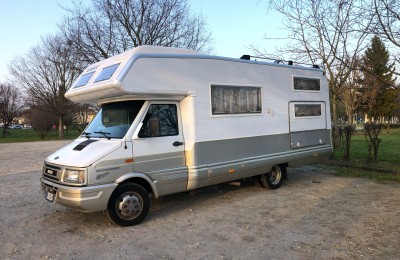 Camper usati: Mansardato Laika Ecovip2.i