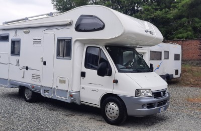 Camper usati: Mansardato Elnagh Super D 111 C