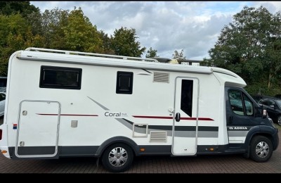 Camper usati: Semintegrale Adria Plus S 67