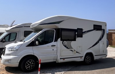 Camper usati: Semintegrale Chausson Flash 514 Vip