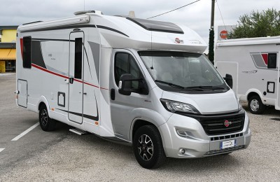 Camper usati: Semintegrale Bürstner Lyseo Td 744 Privilege