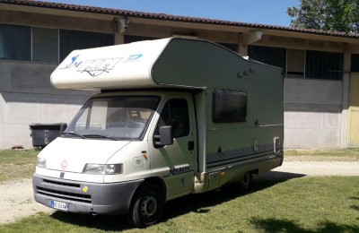 Camper usati: Mansardato Elnagh Marlin 59