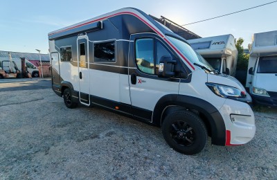 Camper usati: Semintegrale Challenger X 250