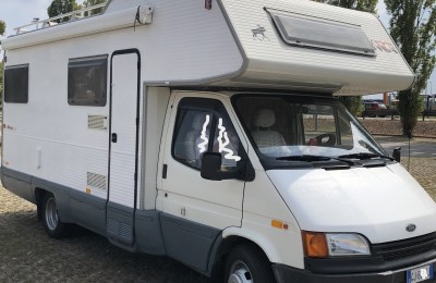Camper usati: Mansardato Arca Europa 400s