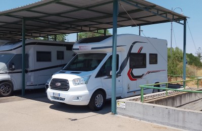 Camper usati: Semintegrale Challenger Genesis 170