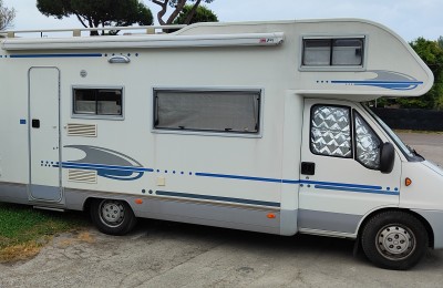 Camper usati: Mansardato Adria Coral 670 Dk Fiat 2,8 Jtd 7 Posti