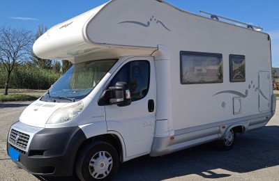Camper usati: Mansardato Elnagh Duke 37