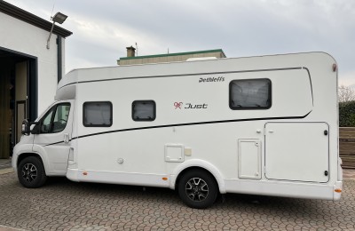 Camper usati: Semintegrale Dethleffs Just T7052 Dbl