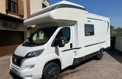 Camper usati: Mansardato Pilote Bavaria A650
