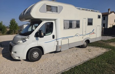 Mansardato Adria Coral 690 Dk