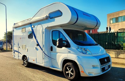 Camper usati: Mansardato Dethleffs Advantage
