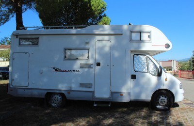 Camper usati: Mansardato Adria 630dk