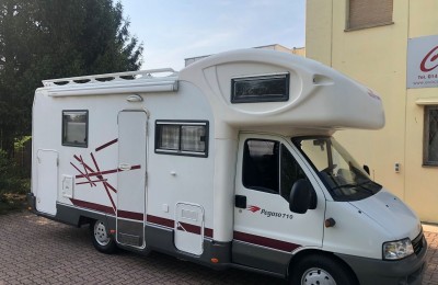 Camper usati: Mansardato Roller Team Pegaso 710
