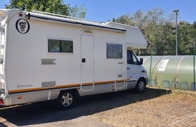 Camper usati: Mansardato Elnagh Doral 118