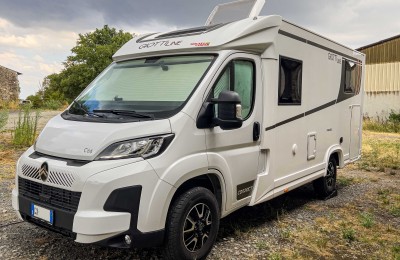 Camper usati: Semintegrale Giottiline C66