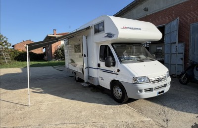 Camper usati: Mansardato Adria Adriatik Coral 630 Dk