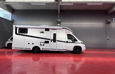 Camper usati: Semintegrale Laika Kosmo L 409