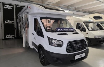 Camper usati: Semintegrale Roller Team Kronos 265