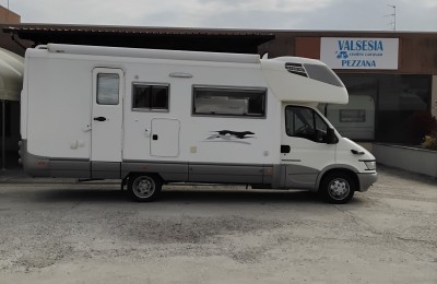 Camper usati: Mansardato Laika Kreos 3002