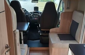 Camper usati: Semintegrale Giottiline Siena 385