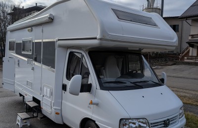 Camper usati: Mansardato Elnagh Joxy 22 