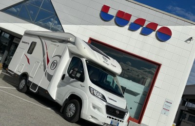 Camper usati: Semintegrale Elnagh Baron 54 G