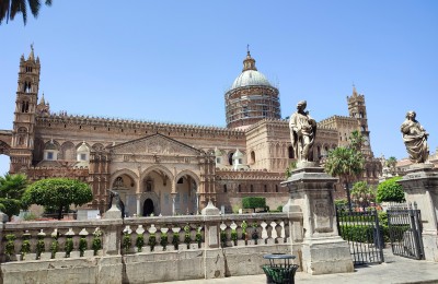 Vacanza a Napoli, in Sicilia e in Umbria in camper