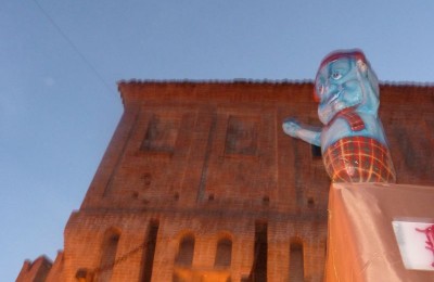 Lago Trasimeno, hallowen Corinaldo, Italia in Mini in camper