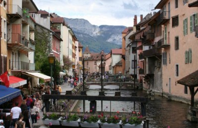 Alta Savoia Ponte 1 Maggio 2012 in camper