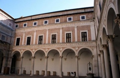 Urbino e i borghi in camper