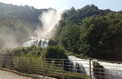 Viaggio nell'Italia Centrale tra Umbria e Marche in camper