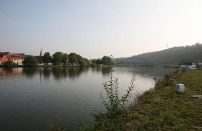 Stellplatz am mainufer