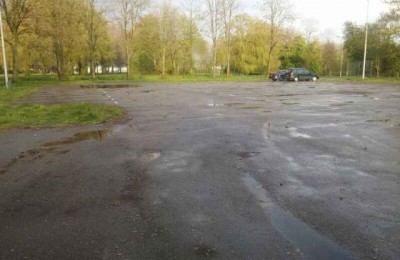 Parking Stede Broec