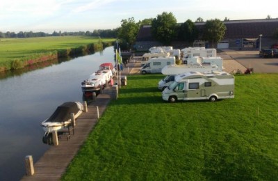 Jachthaven (Marina) Marnemoende