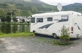 Wohnmobil stellplatz Zell Mosel