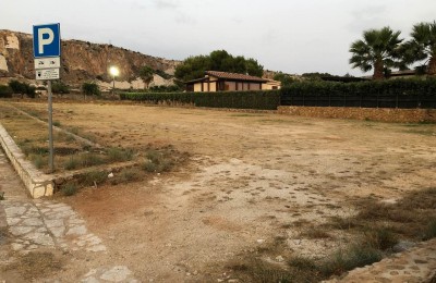 Parcheggio Cornino