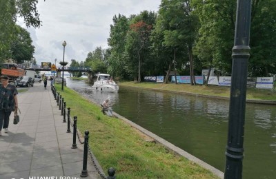 Echter Stellplatz Platz an der Marina