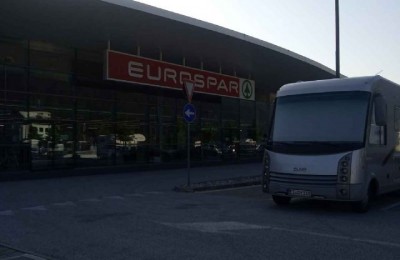 Parcheggio Supermercato