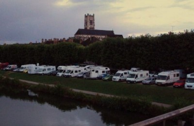 Aire de stationnement camping-car