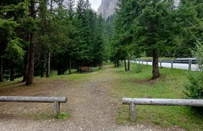 Parcheggio Rifugio dei Monti Pallidi