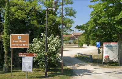 Parcheggio Villa Varda 
