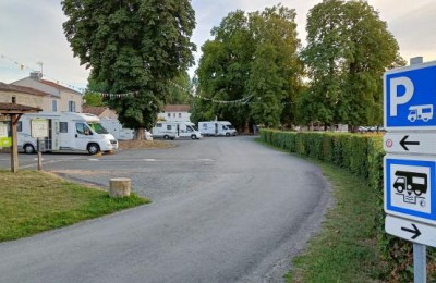 Aire de stationnement camping car