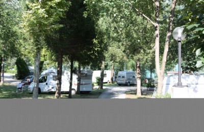 Area di sosta a Lago di Cavazzo