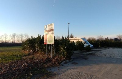 Parcheggio e camper service