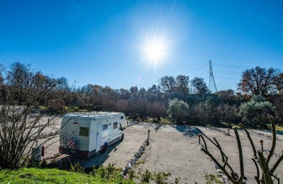 Area sosta camper Manivera