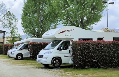 Area sosta camper e caravan Il Serchio