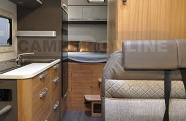 Adria Coral 600 DP, il nuovo mansardato compatto