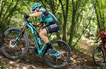 Bonometti Centrocaravan ha supportato con i propri mezzi il bis di Chiara Teocchi del Team Bianchi Countervail