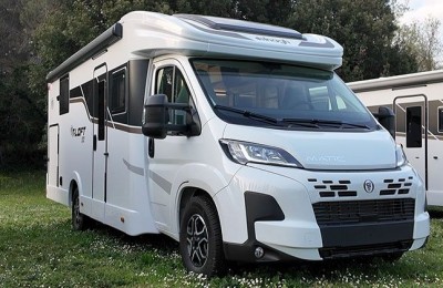 Elnagh T-Loft 582 in 100 secondi