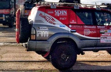 Larcos si schiera alla partenza della Dakar 2018